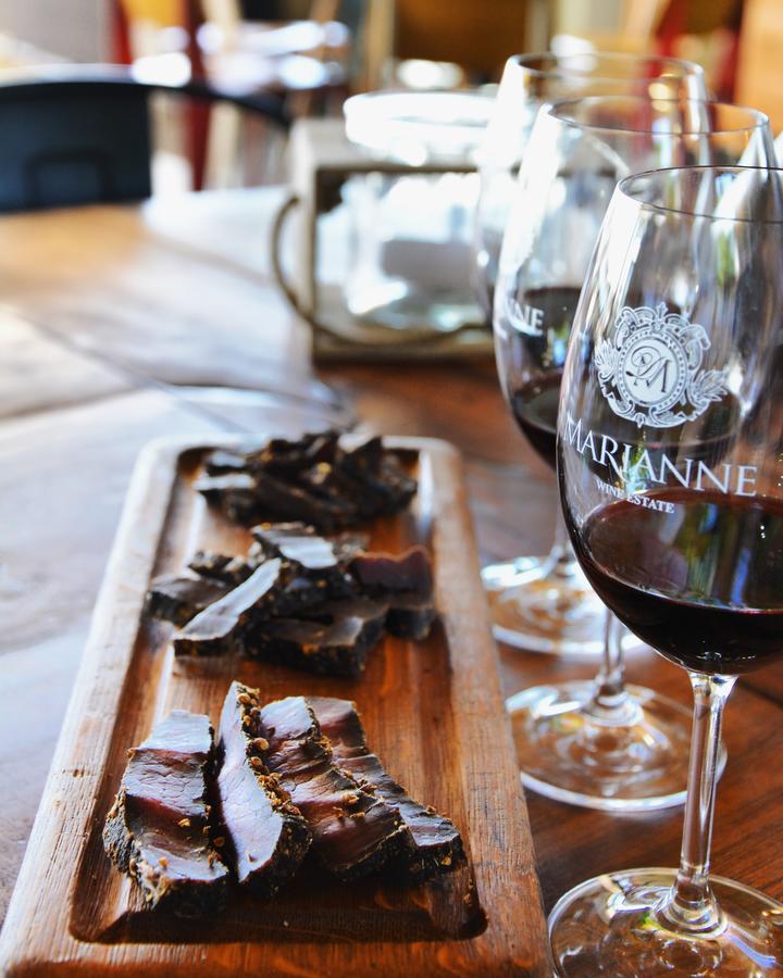 Marianne Wine Estate Bed & Breakfast สเตลเลนบอช ภายนอก รูปภาพ