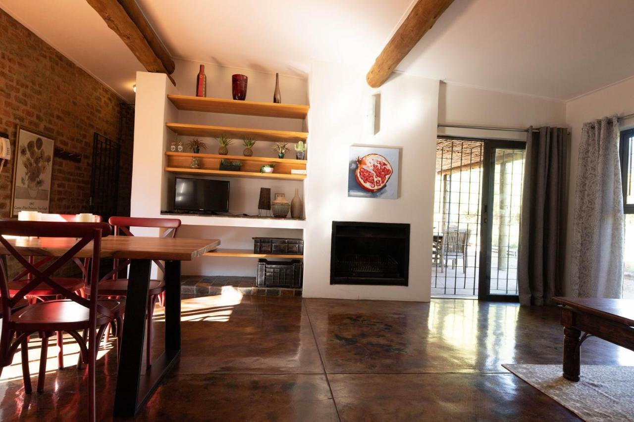 Marianne Wine Estate Bed & Breakfast สเตลเลนบอช ภายนอก รูปภาพ